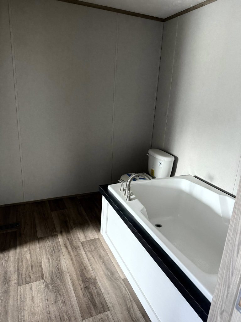 558302627_1211845734298988_7605736081925699233_n